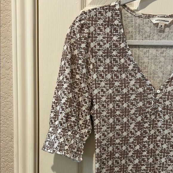 Lucky Brand NWT ~ Women's Cream & Tan Patterned Top ~ 3/4 Length Sleeves - Picture 5 of 6